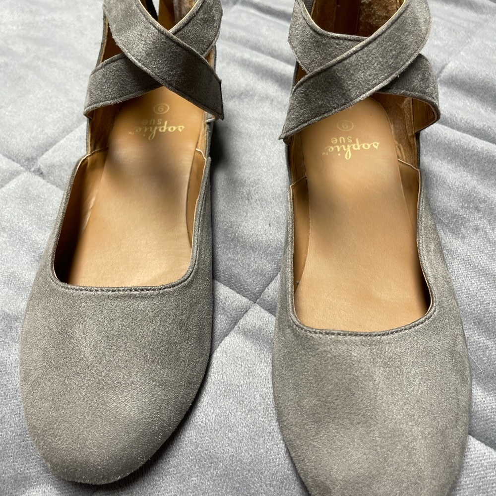 Taupe ballet flats